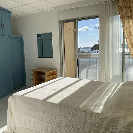 T2 Climatise Avec Balcon, Parking, Et Wifi - - Fr-1-553-224 * Balaruc-les-Bains